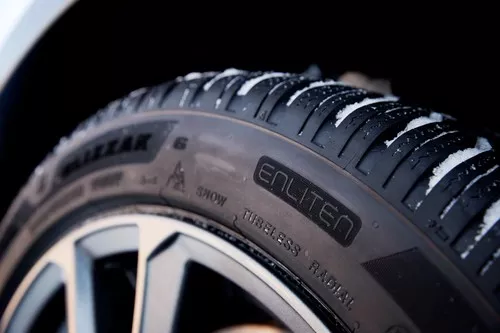 Bridgestone Blizzak 6 Vorschaubild 1920x1280