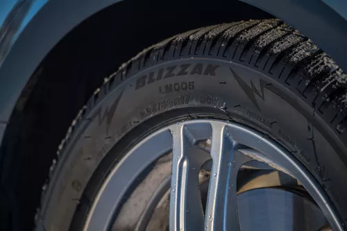 Bridgestone Blizzak LM-005 Vorschaubild 3600x2400