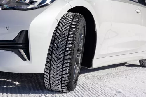 GoodYear UltraGrip Performance 3 Vorschaubild 1920x1280