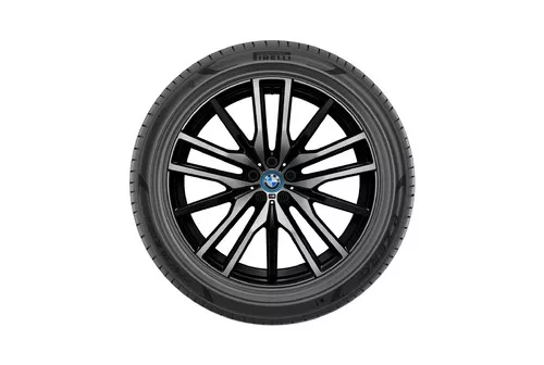 Pirelli P ZERO Vorschaubild 2440x1638