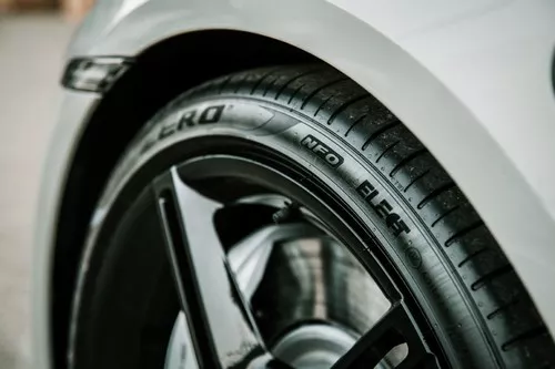 Pirelli P ZERO Vorschaubild 1731x1154