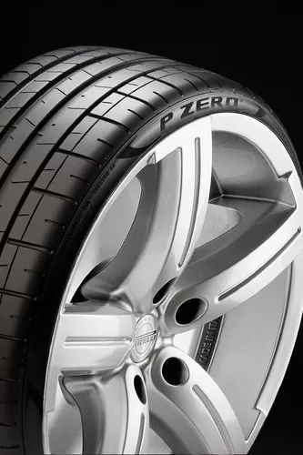 Pirelli P ZERO Vorschaubild 1632x2449